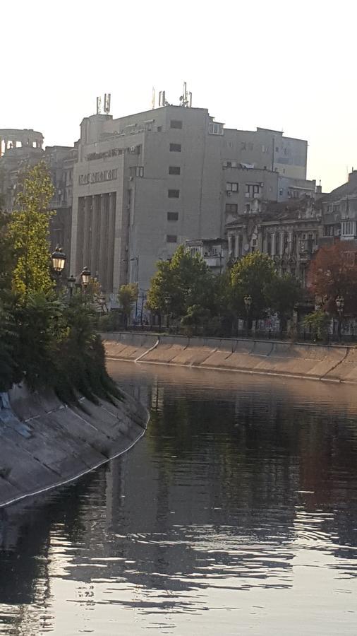Hospitality Centrum- River Букурещ Екстериор снимка